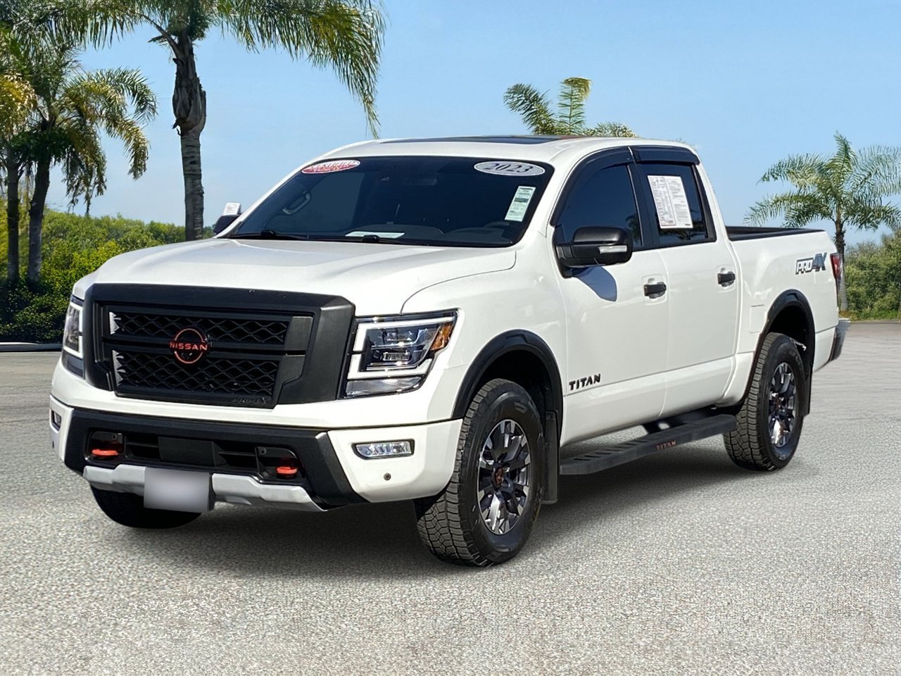 2023 Nissan Titan
