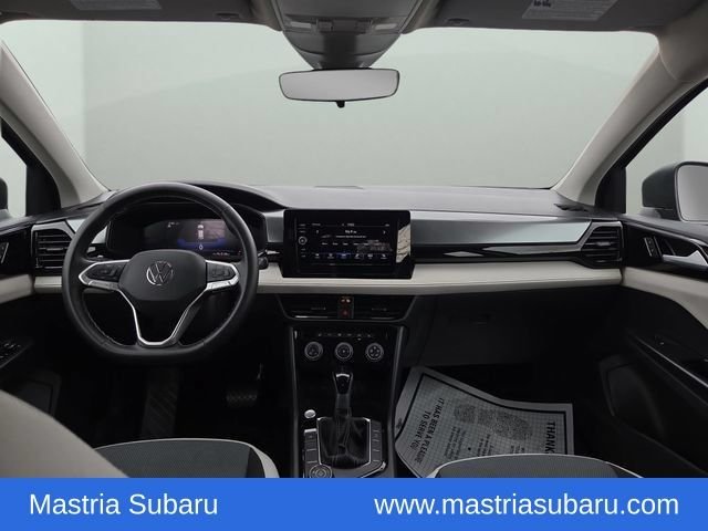 Used 2025 Pure White Volkswagen 1.5T S image 3