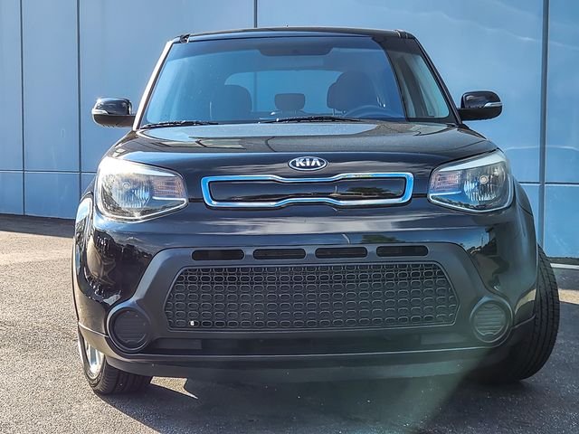 Used 2014 Black Kia Plus image 4