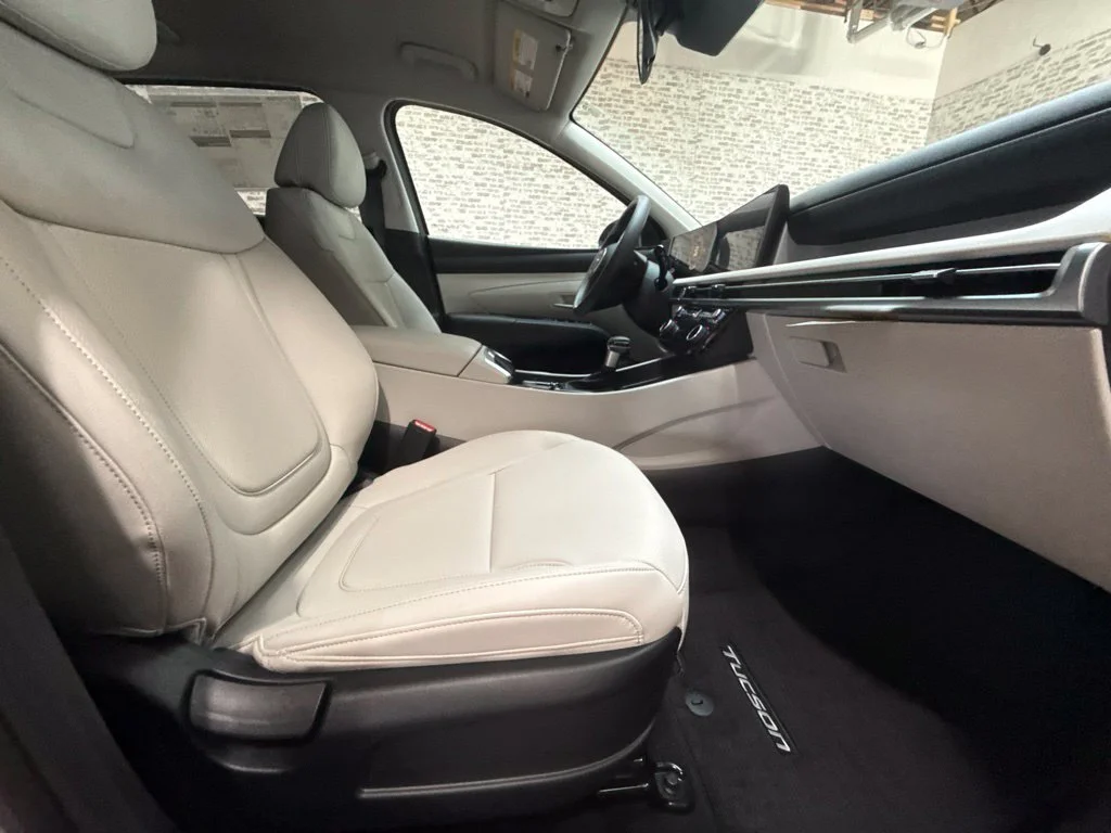 New 2026 Shimmering Silver Hyundai SEL Plus image 12