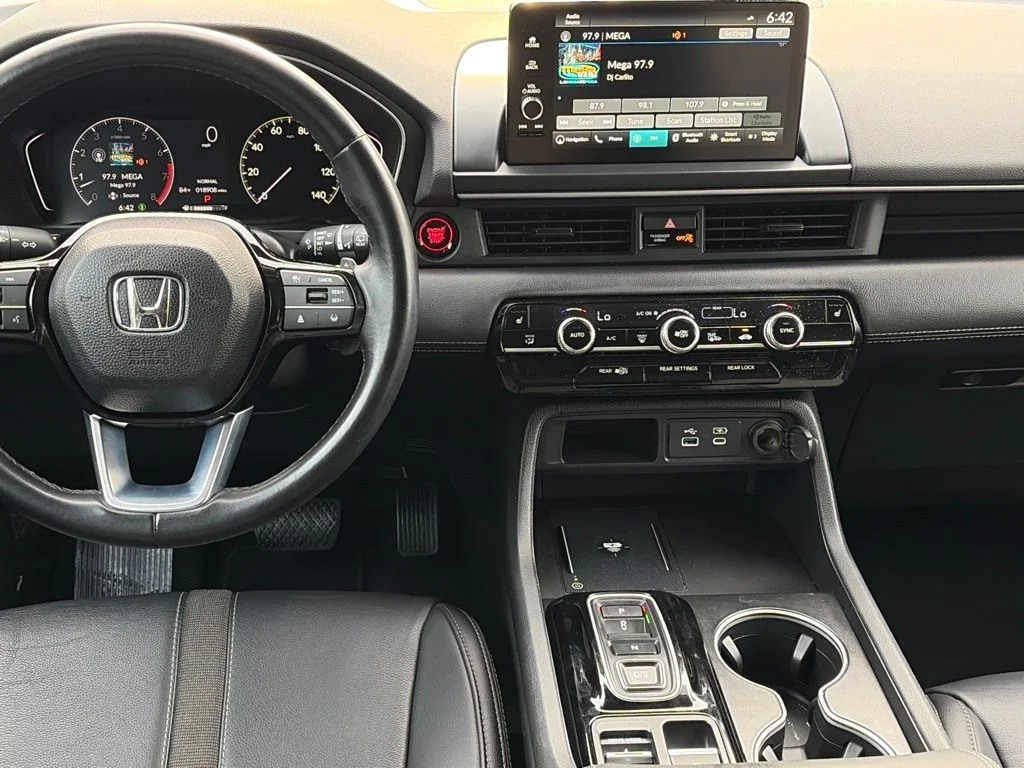 Certified Used 2024 Sonic Gray Pearl Honda Touring image 13