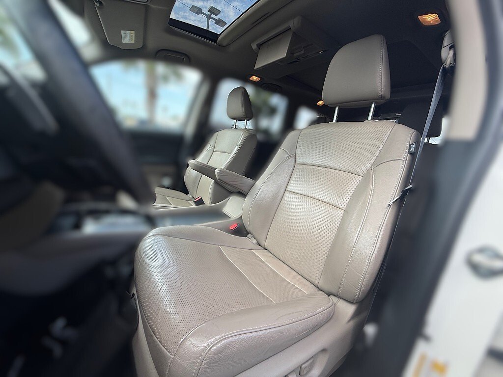 Used 2018 WHITE Honda Elite image 6