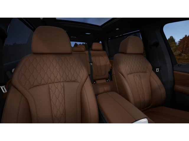 New 2027 Black Sapphire Metallic BMW M60i image 11