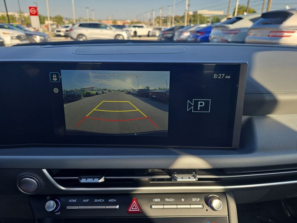 Used 2024 Black Hyundai SEL image 17