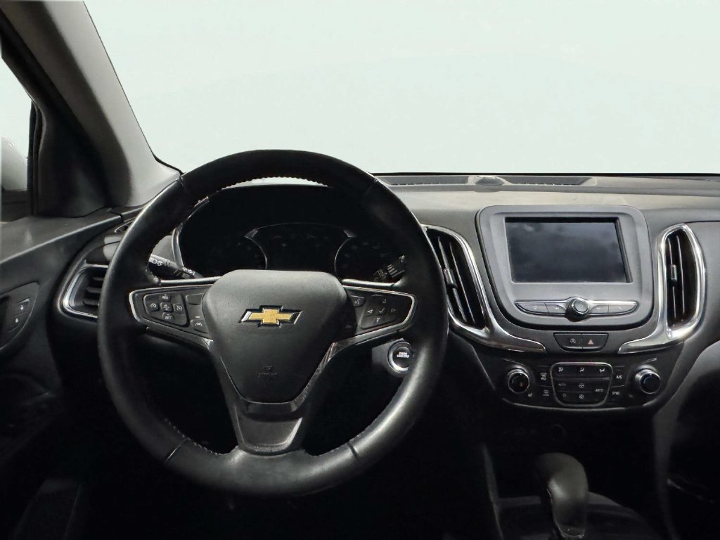 Used 2022 Silver Chevrolet LT image 10
