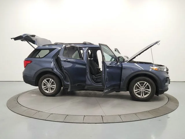Used 2021 Blue Ford XLT image 16