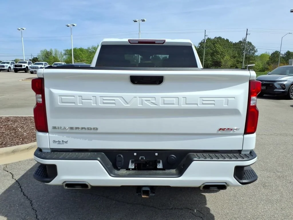 Used 2023 Summit White Chevrolet RST image 4