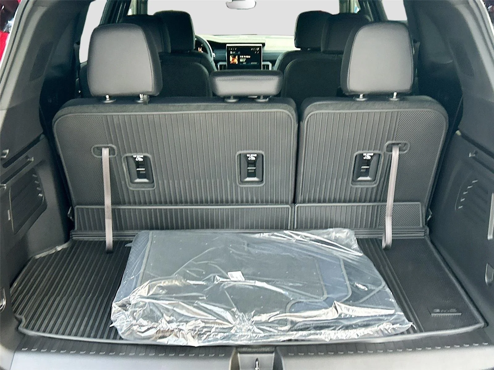 2026 GMC Acadia Elevation - Photo 25