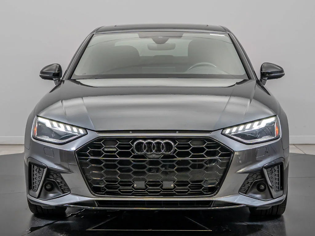 Used 2023 Daytona Gray Pearl Effect Audi 45 S line Prestige image 2