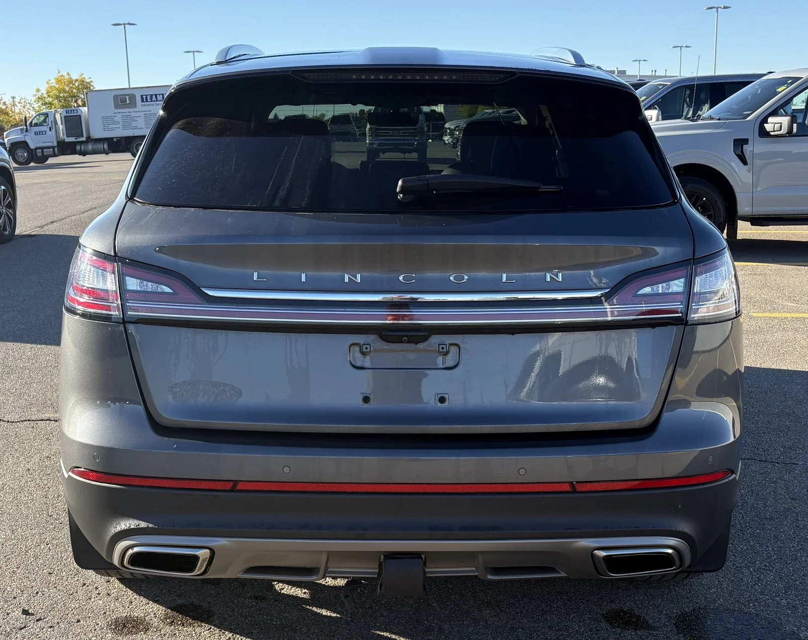 Used 2023 GRAY Lincoln RESERVE AWD image 4