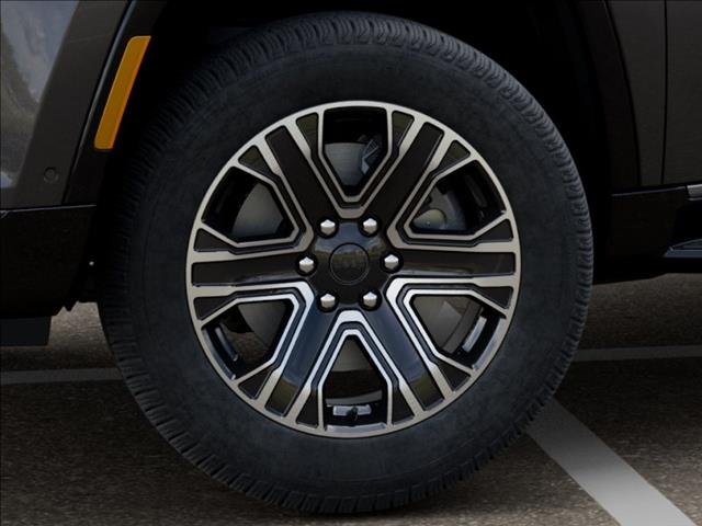 New 2026 Baltic-Gray Metallic Clear-Coat Exterior Paint Jeep 4x4 image 8
