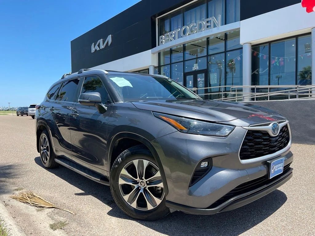 Used 2024 Gray Toyota XLE image 1
