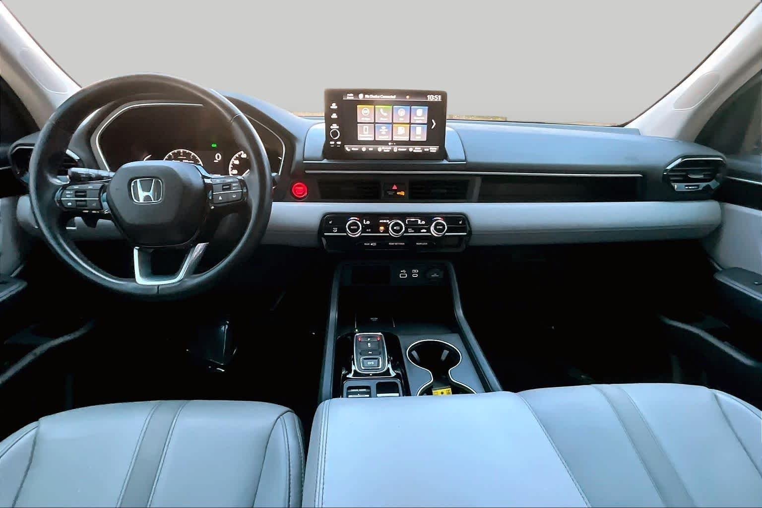 Used 2025 Platinum White Pearl Honda EX-L image 15