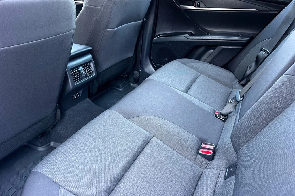 Used 2025 White Toyota LE image 15