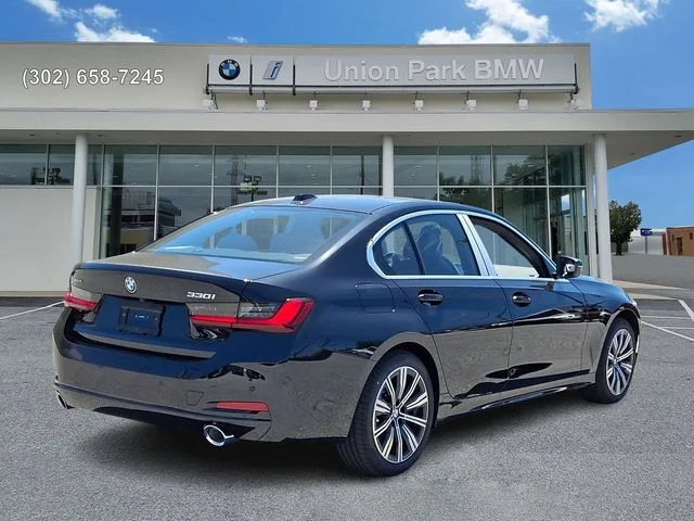 New 2026 Black Sapphire Metallic BMW 330i xDrive image 4
