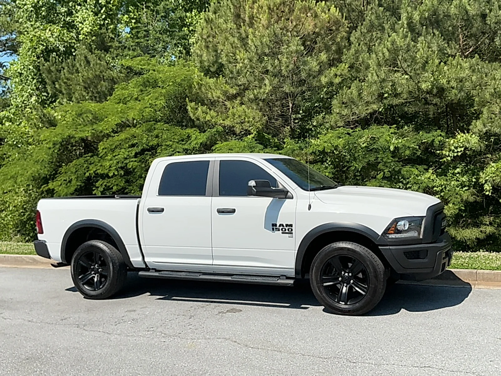 2022 RAM 1500 Classic Warlock 4x4 Crew Cab 5'7's photo