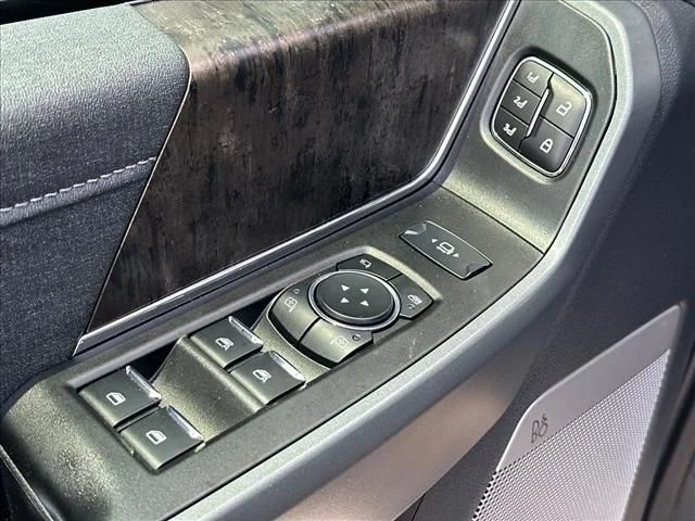 Used 2024 Silver Ford Lariat image 24
