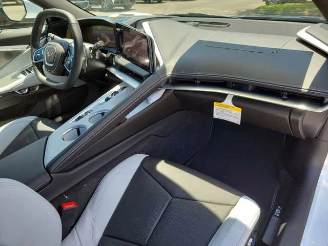 New 2026 Arctic White Chevrolet 2LT image 10