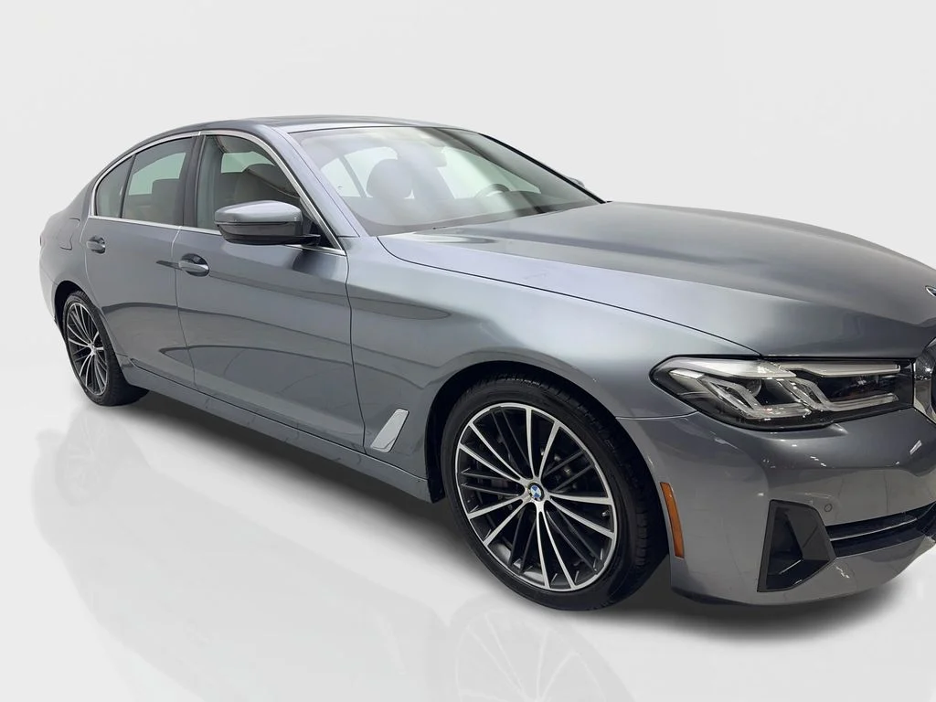 Used 2022 Blue BMW 530i xDrive image 11