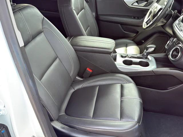 Used 2024 White Chevrolet LT image 9