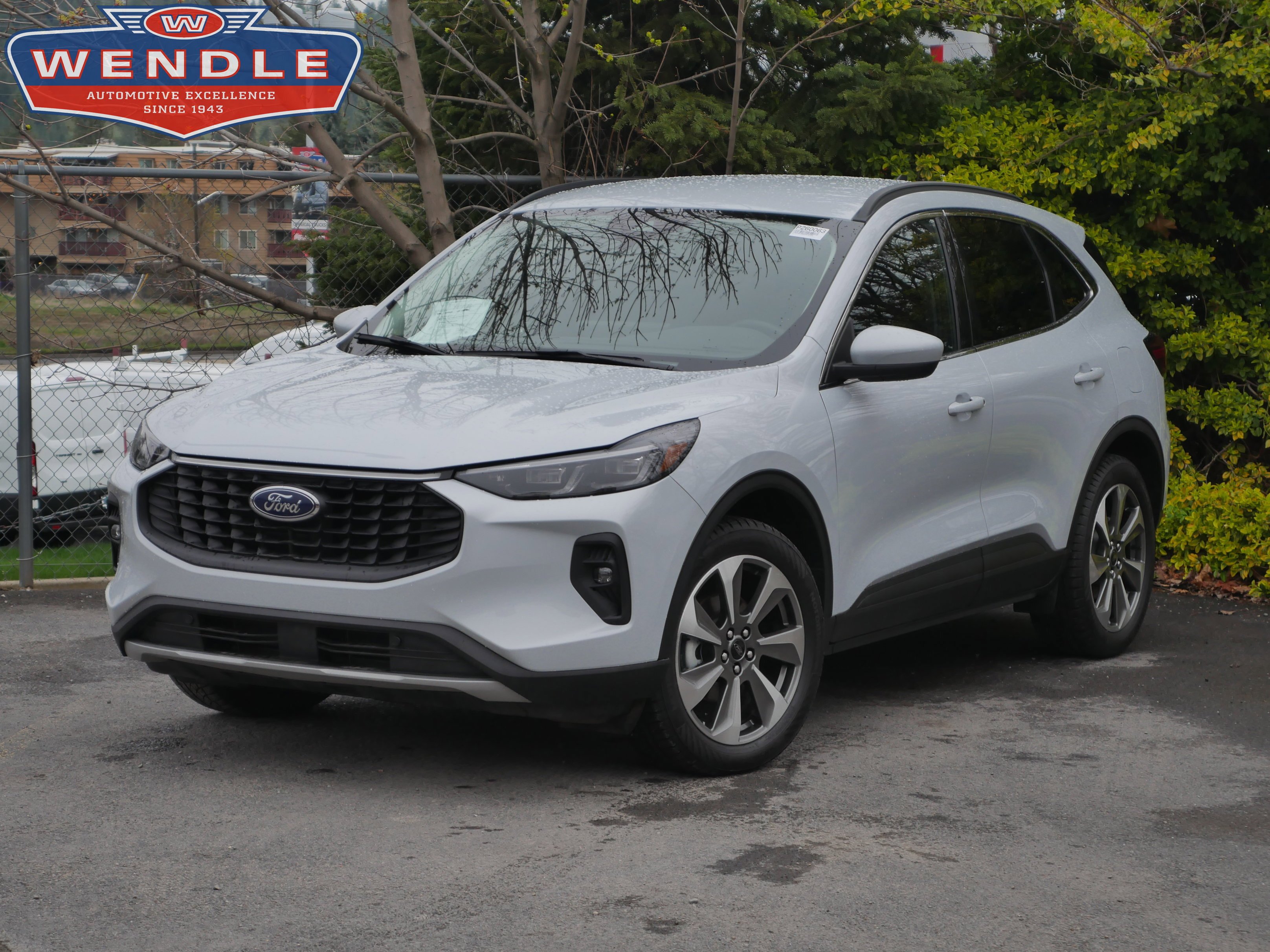 2025 Ford Escape Platinum AWD's photo