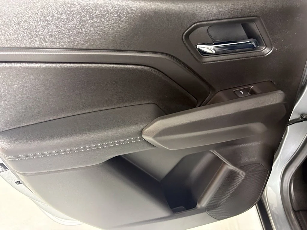 Used 2025 Gray Chevrolet LT image 43