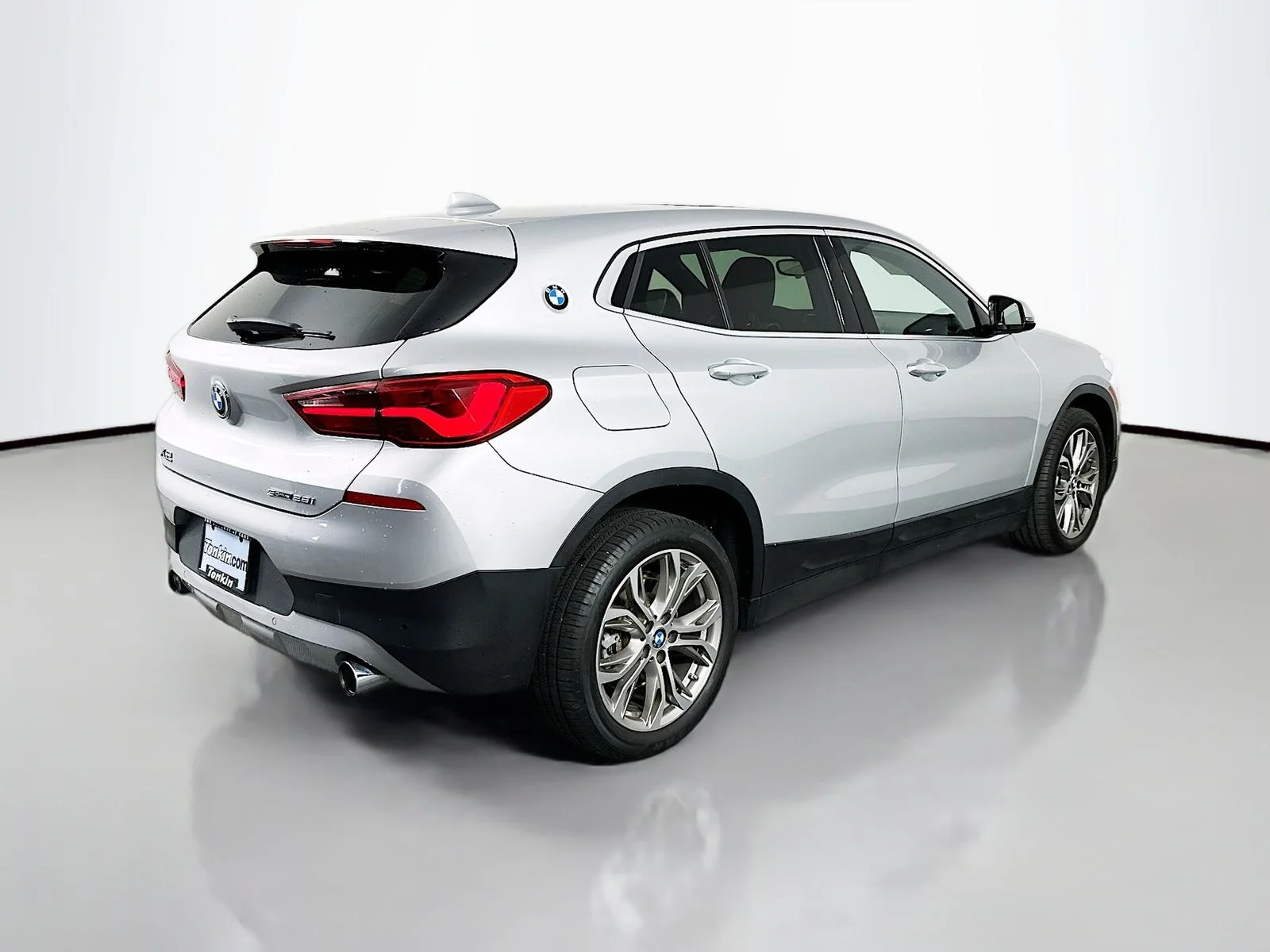 Used 2020 Glacier Silver Metallic BMW sDrive28i image 8