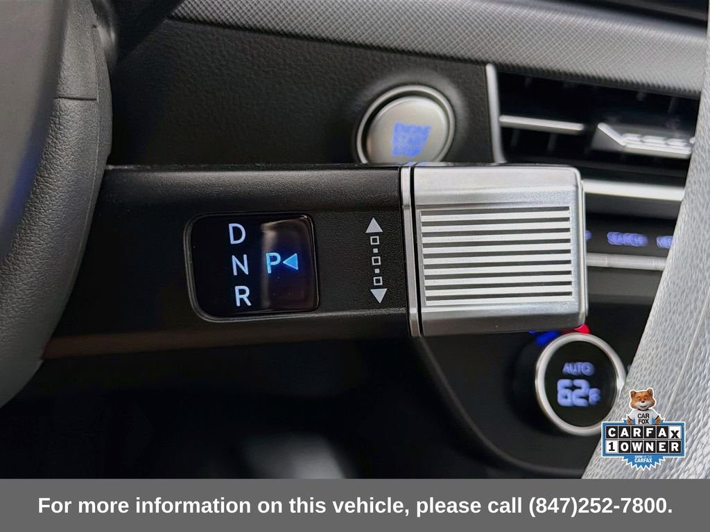 Used 2025 Abyss Black Hyundai SEL image 16