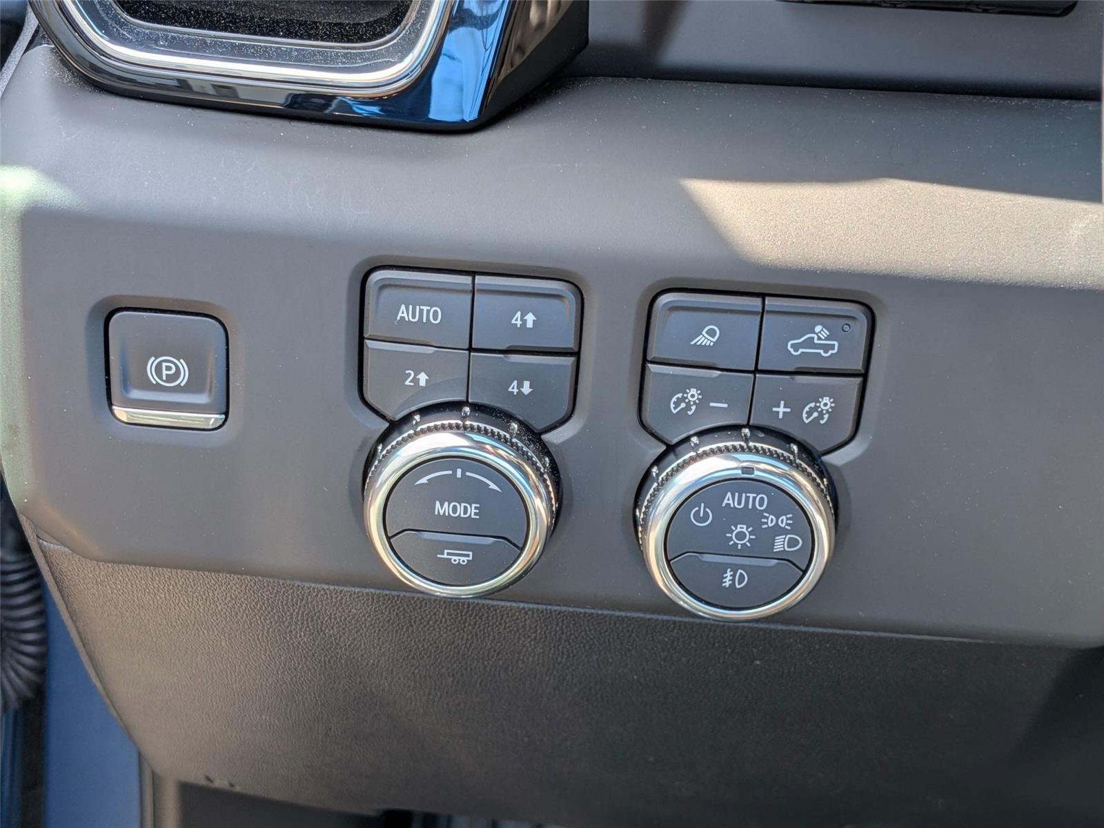 Used 2025 Downpour Metallic GMC Denali Ultimate image 17