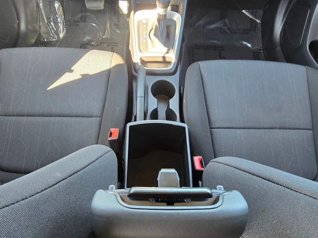 Used 2026 Lunar White Hyundai SE image 28