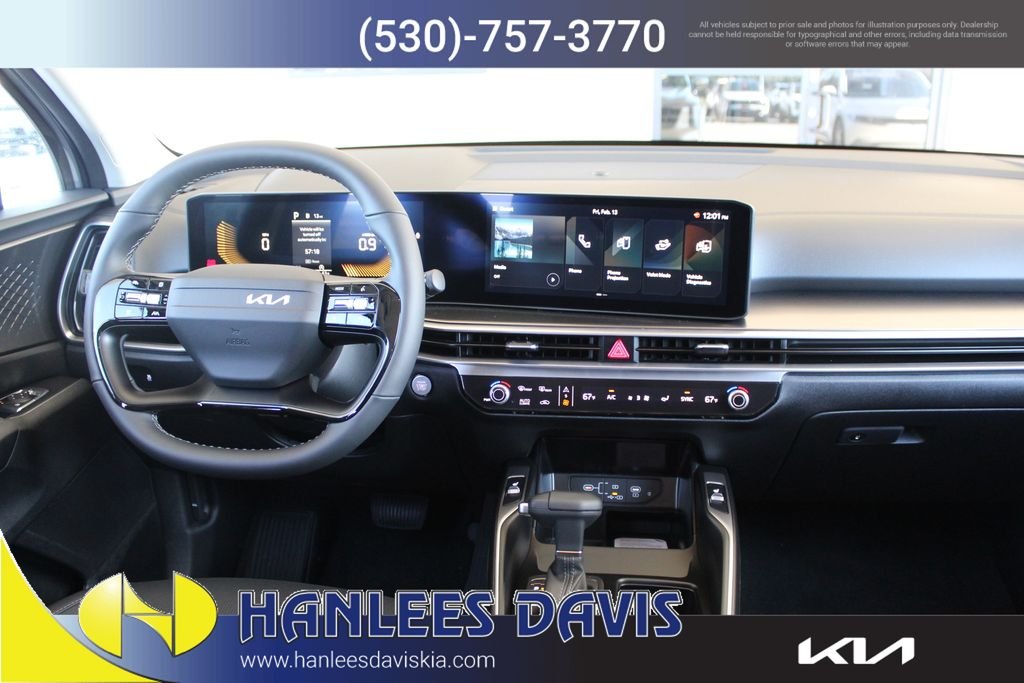 New 2026 Ivory Silver Kia S image 17