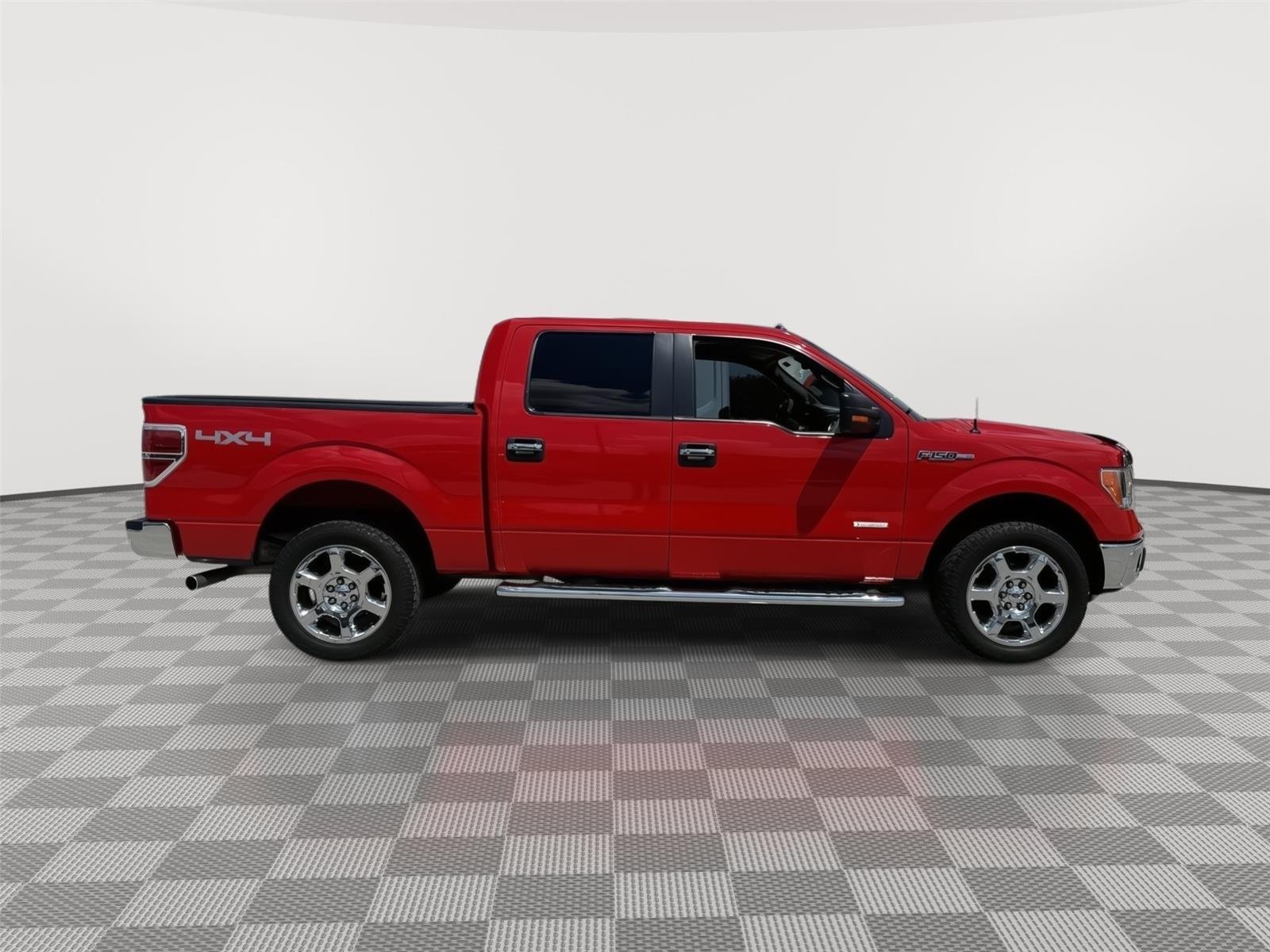 Used 2014 Race Red Ford XLT image 6