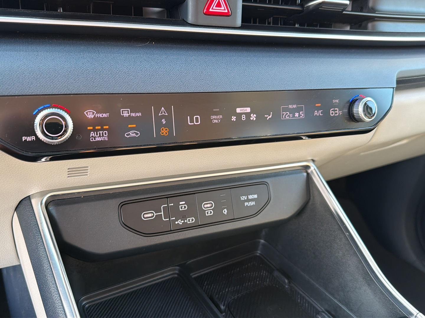 Used 2025 Ivory Silver Gloss Kia SX image 24