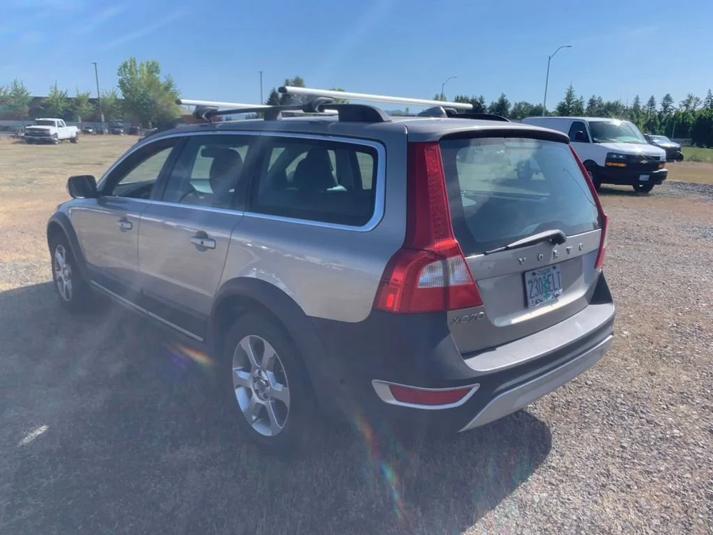 Used 2011 Volvo XC70 3.2 with VIN YV4940BZ2B1113661 for sale in Hillsboro, OR