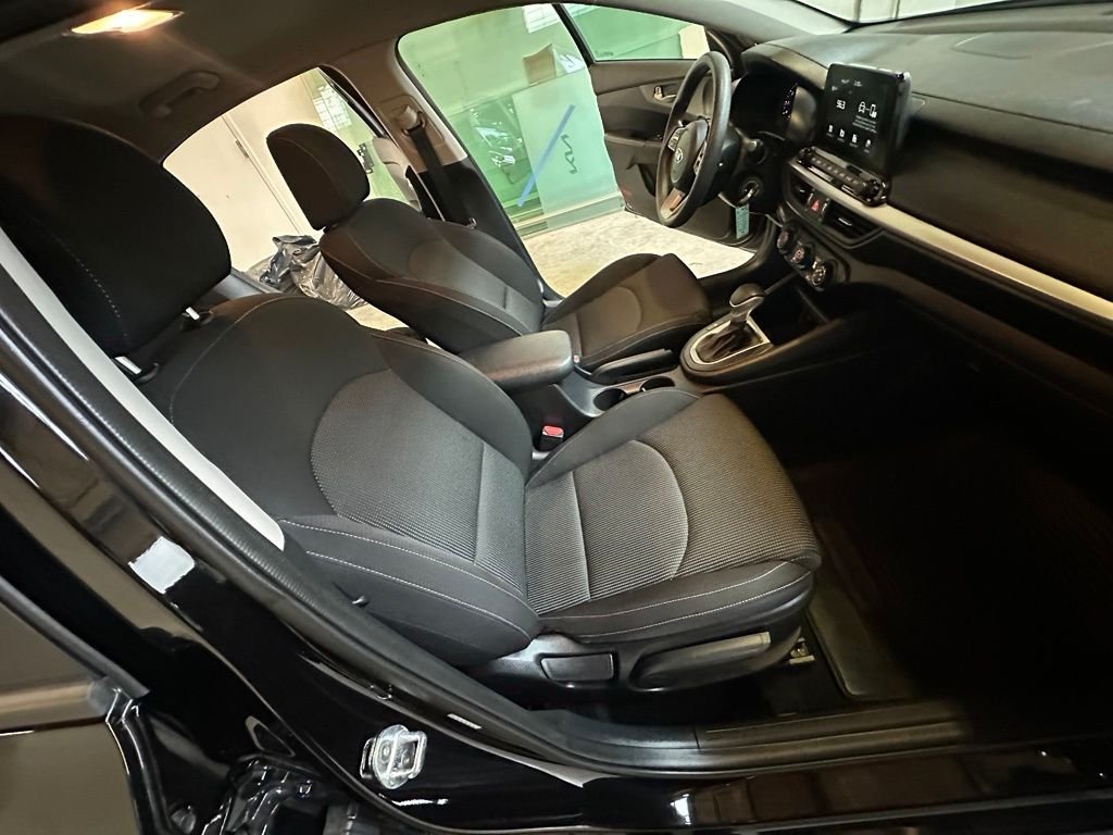 Used 2021 Black Kia LXS image 35