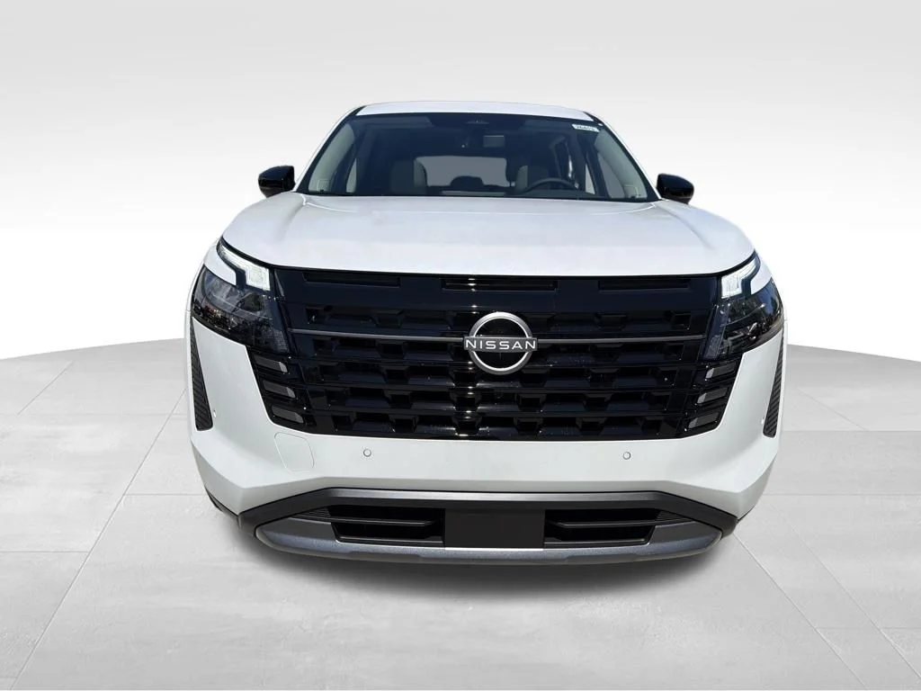 New 2026 White Nissan SL image 2