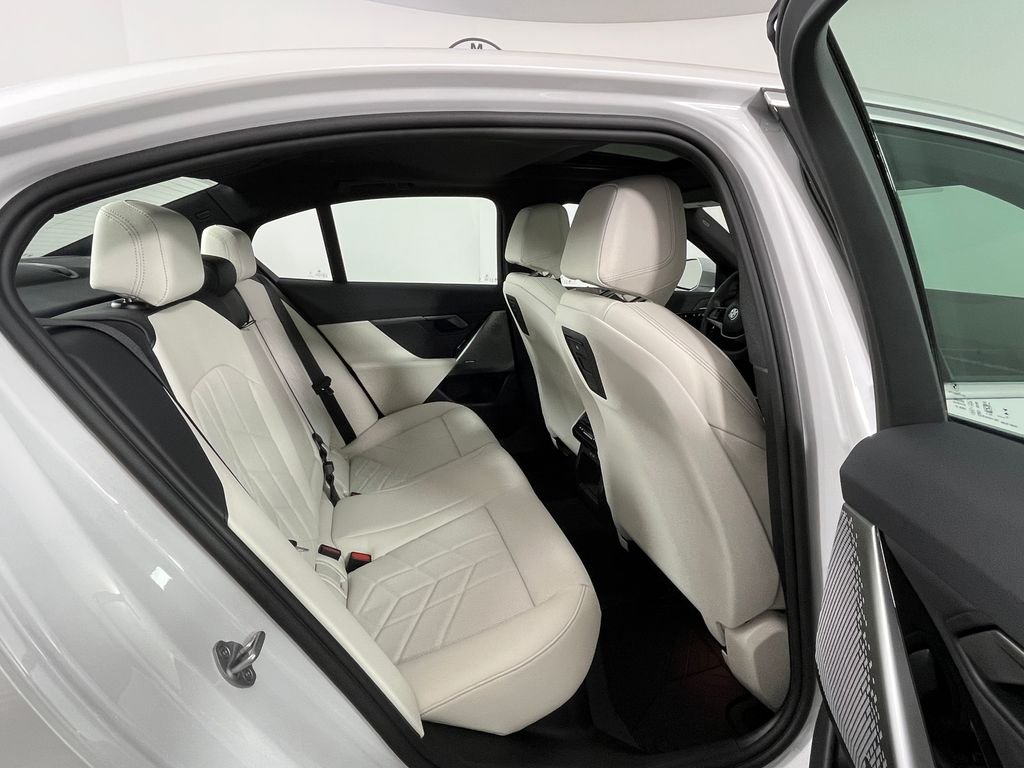 Used 2026 White BMW 530i xDrive image 24