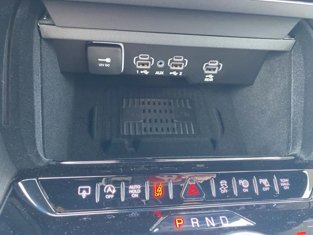 Used 2026 Black Jeep Summit Obsidian image 29