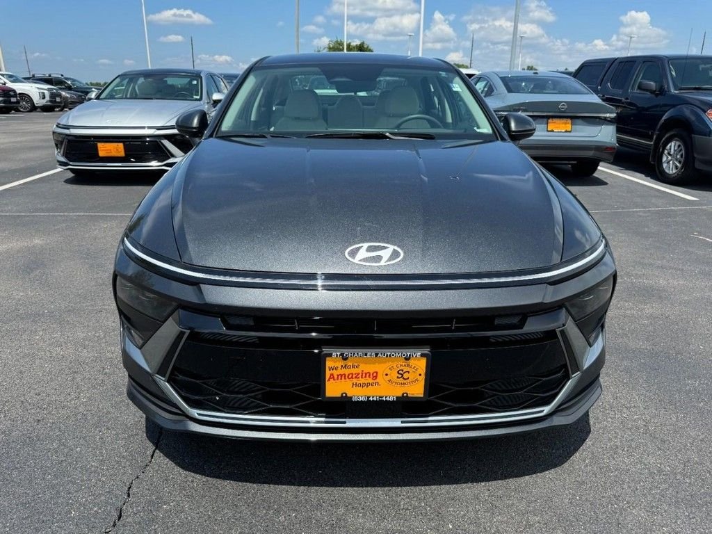 2025 Hyundai Sonata SE - Photo 9
