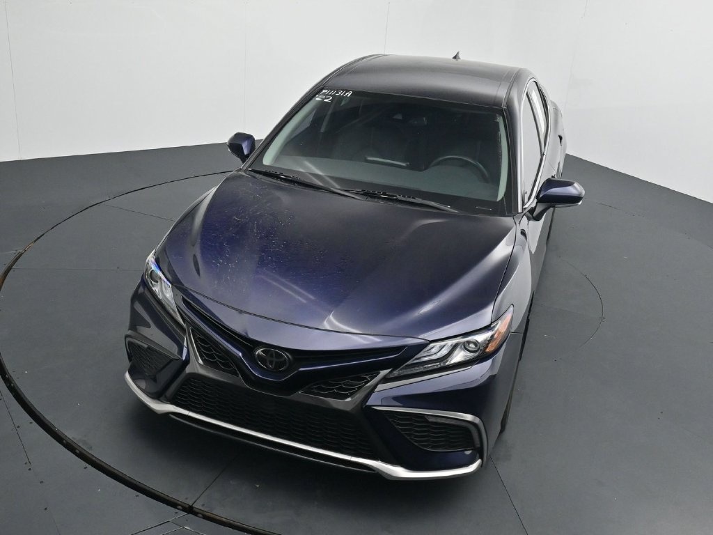 Used 2022  Toyota XSE image 11