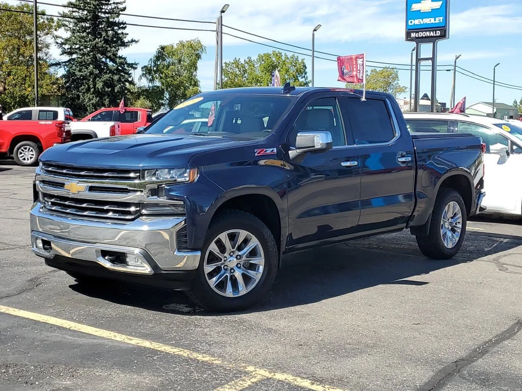 Used 2020 NORTHSKY BLUE METALLIC Chevrolet LTZ image 37