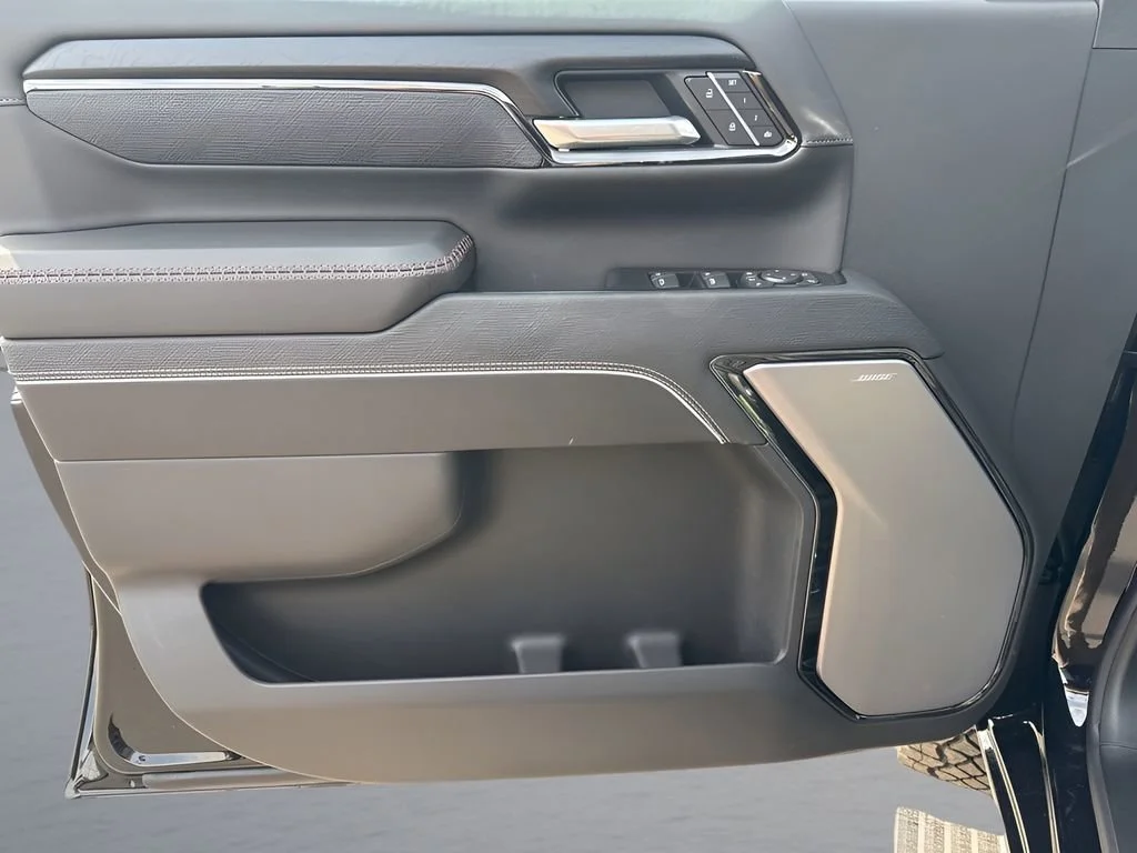 New 2026 Onyx Black GMC AT4X image 30