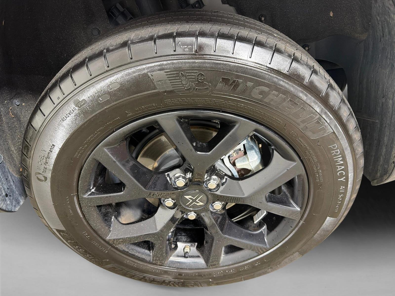 Certified Used 2025 Wind Chill Pearl Toyota L image 19