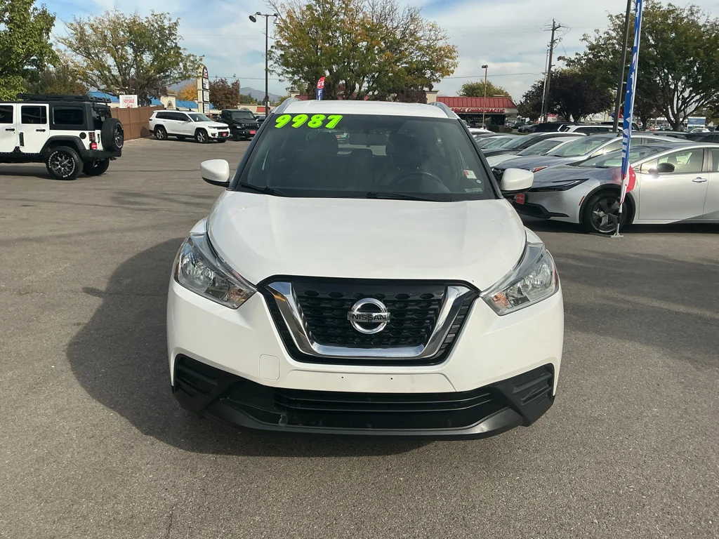 Used 2019 Aspen White Tricoat Nissan SV image 2