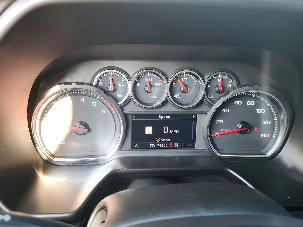 Used 2021 Gray Chevrolet RST image 24