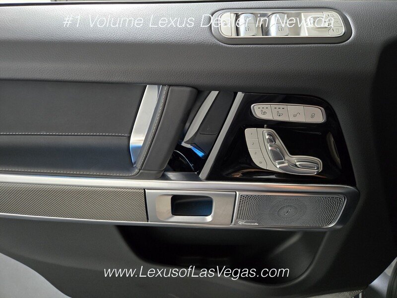 Used 2025 Gray Mercedes-Benz G 580 image 28