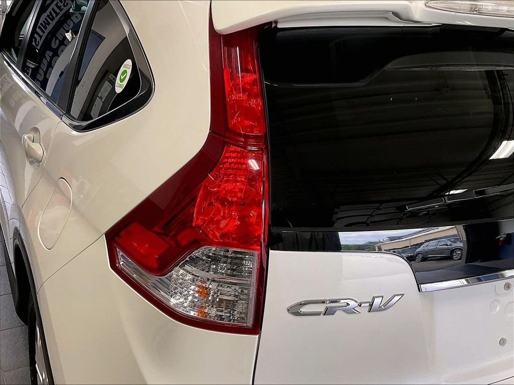 Used 2013 White Honda EX-L image 33