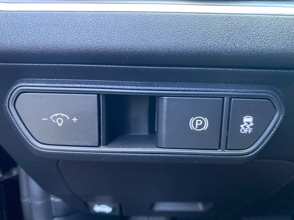 Used 2025 Gray Kia LXS image 17