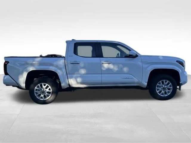 Certified Used 2025 ICE CAP Toyota  image 6