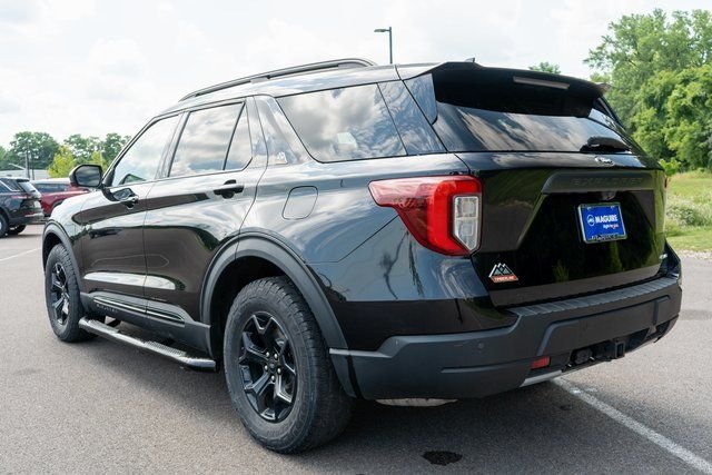 Used 2022 Black Metallic Ford Timberline image 8